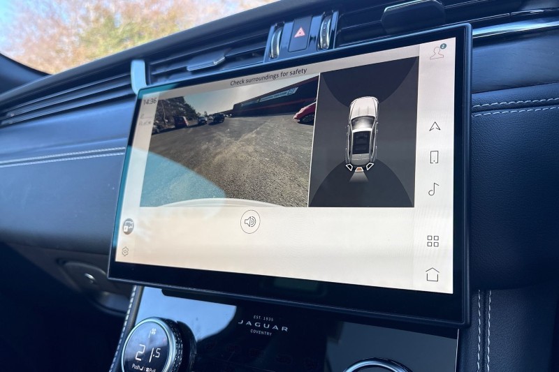 2023 (23) JAGUAR F-PACE 2.0 D200 R-Dynamic Black 5dr Auto AWD 5129537