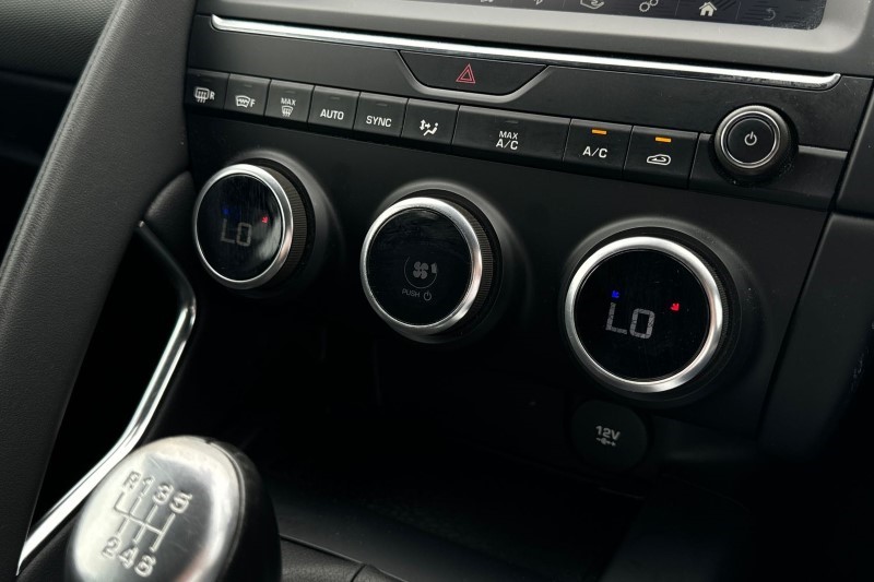 2019 (68) JAGUAR E-PACE 2.0d 5dr 2WD 3450787