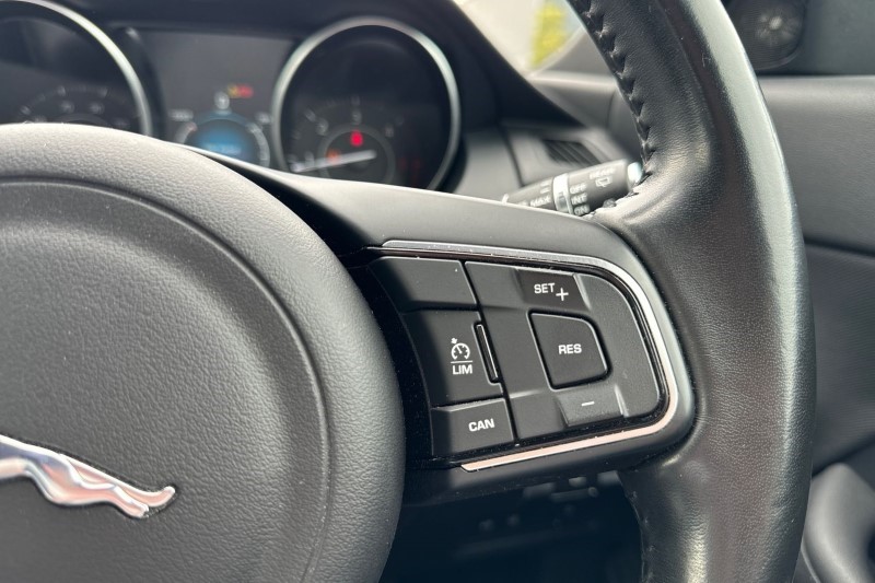 2019 (68) JAGUAR E-PACE 2.0d 5dr 2WD 3450782