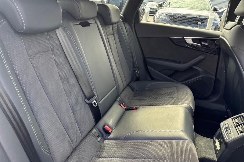 2021 (21) AUDI A4 35 TDI Black Edition 5dr S Tronic 3455503