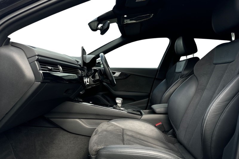 2021 (21) AUDI A4 35 TDI Black Edition 5dr S Tronic 3455476