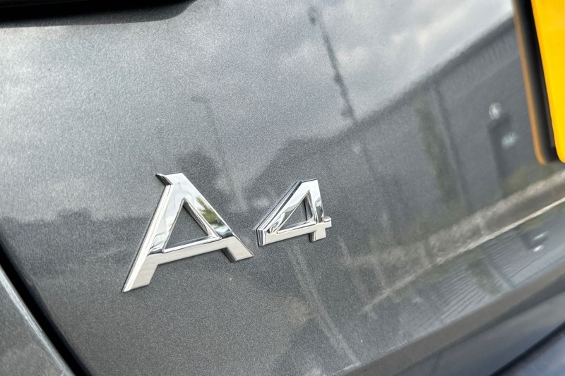 2021 (21) AUDI A4 35 TDI Black Edition 5dr S Tronic 3455512