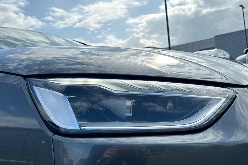 2021 (21) AUDI A4 35 TDI Black Edition 5dr S Tronic 3455509