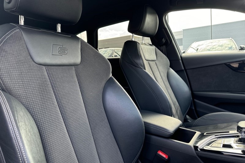 2021 (21) AUDI A4 35 TDI Black Edition 5dr S Tronic 3455488