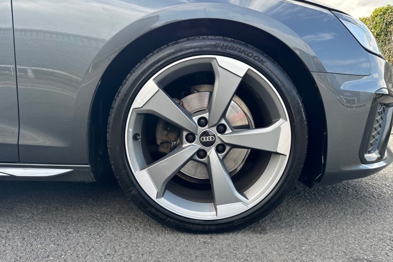 2021 (21) AUDI A4 35 TDI Black Edition 5dr S Tronic 3455481