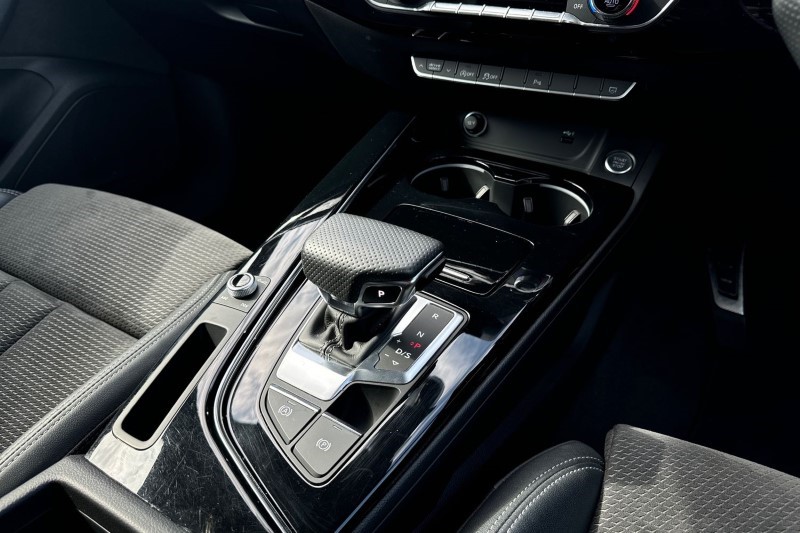 2021 (21) AUDI A4 35 TDI Black Edition 5dr S Tronic 3455501