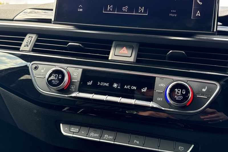 2021 (21) AUDI A4 35 TDI Black Edition 5dr S Tronic 3455497