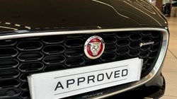 2021 (21) JAGUAR F-TYPE 2.0 P300 R-Dynamic 2dr Auto 3649043