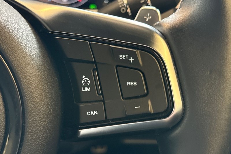 2021 (21) JAGUAR F-TYPE 2.0 P300 R-Dynamic 2dr Auto 3649027