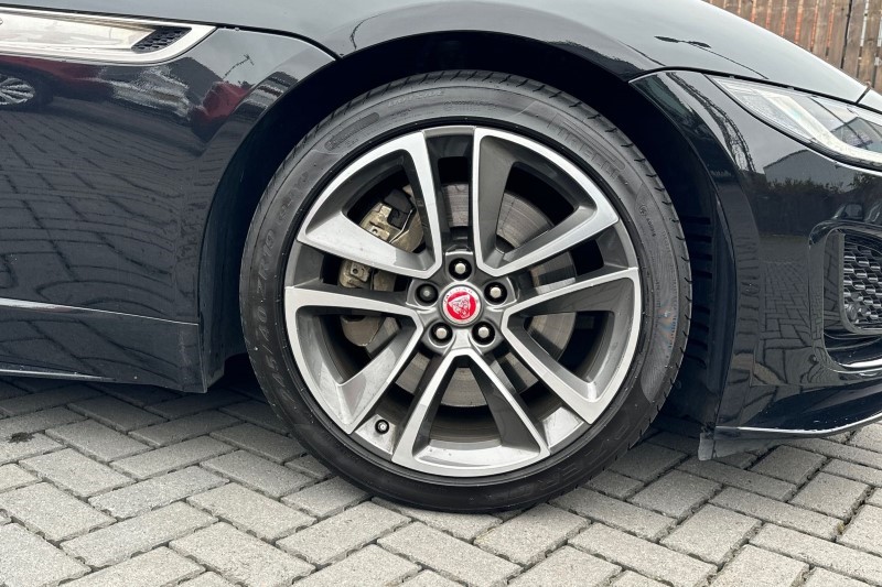 2021 (21) JAGUAR F-TYPE 2.0 P300 R-Dynamic 2dr Auto 3649017