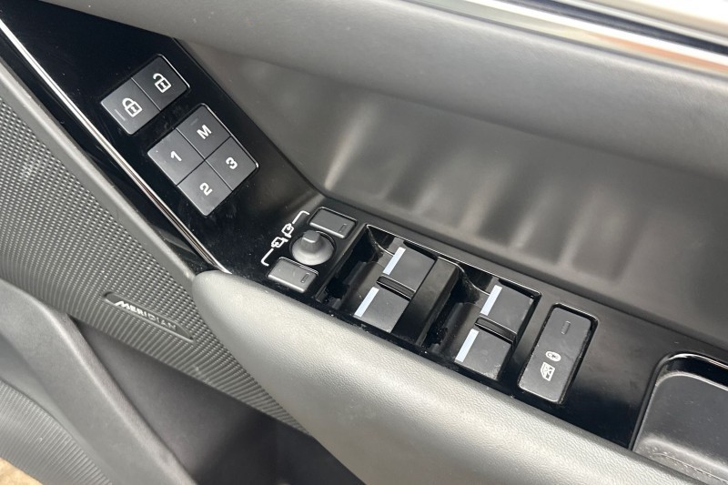 2023 (73) LAND ROVER RANGE ROVER VELAR 3.0 D300 MHEV Dynamic HSE 5dr Auto 5155216