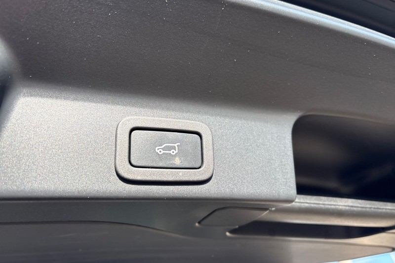 2022 (22) JAGUAR F-PACE 2.0 D200 R-Dynamic HSE 5dr Auto AWD 5159078