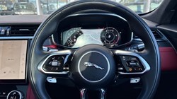 2022 (22) JAGUAR F-PACE 2.0 D200 R-Dynamic HSE 5dr Auto AWD 5159062