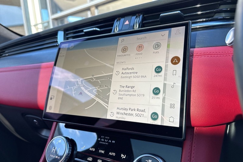 2022 (22) JAGUAR F-PACE 2.0 D200 R-Dynamic HSE 5dr Auto AWD 5159066