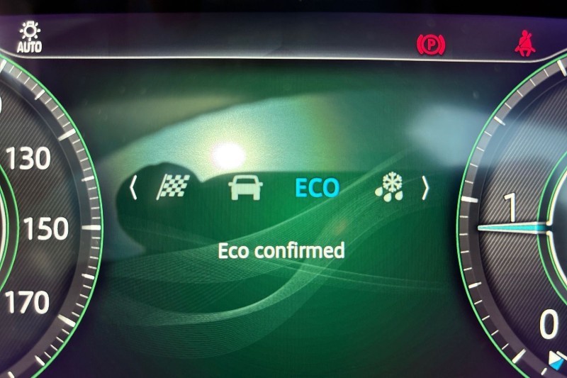 2022 (22) JAGUAR F-PACE 2.0 D200 R-Dynamic HSE 5dr Auto AWD 5159070