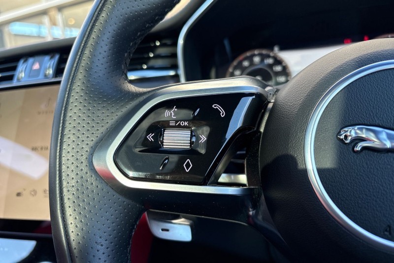 2022 (22) JAGUAR F-PACE 2.0 D200 R-Dynamic HSE 5dr Auto AWD 5159063