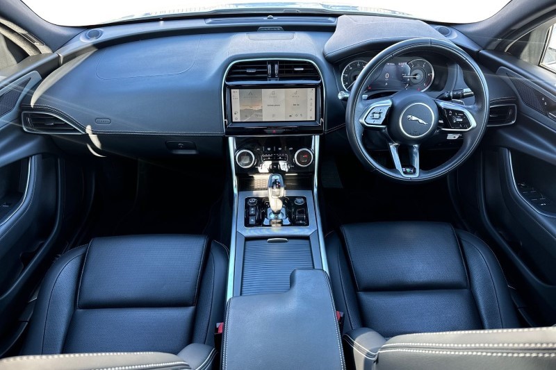 2021 (71) JAGUAR XE 2.0 D200 R-Dynamic S 4dr Auto 3502750