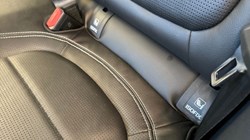 2021 (71) JAGUAR XE 2.0 D200 R-Dynamic S 4dr Auto 3502770