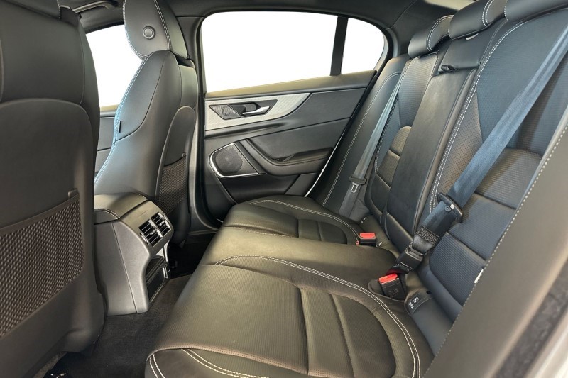 2021 (71) JAGUAR XE 2.0 D200 R-Dynamic S 4dr Auto 3502745