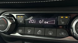 2022 (72) NISSAN JUKE 1.6 Hybrid Tekna 5dr Auto 3470431