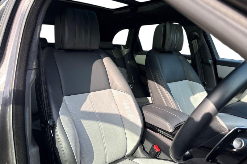 2025 (25) LAND ROVER RANGE ROVER VELAR 2.0 P400e Autobiography 5dr Auto [Revised] 5154973