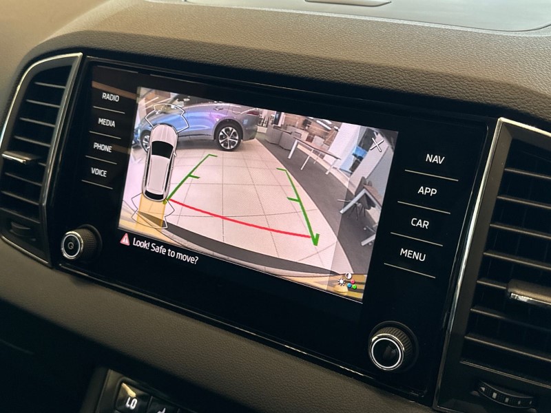 2021 (21) SKODA KAROQ 1.5 TSI SE L 5dr DSG 3523826