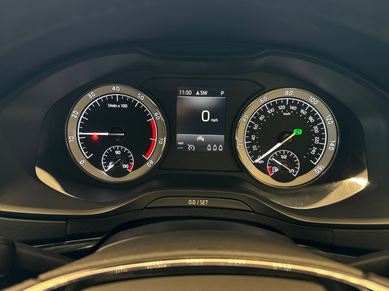 2021 (21) SKODA KAROQ 1.5 TSI SE L 5dr DSG 3523823