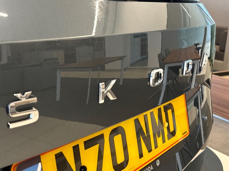 2021 (21) SKODA KAROQ 1.5 TSI SE L 5dr DSG 3523845