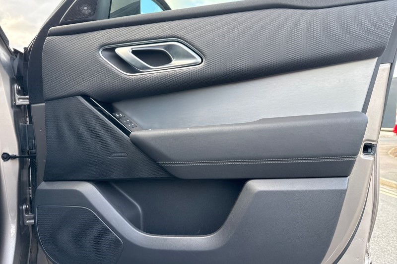 2022 (22) LAND ROVER RANGE ROVER VELAR 2.0 D200 R-Dynamic SE 5dr Auto 3530832