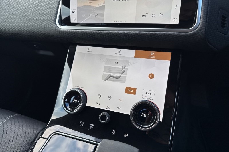 2022 (22) LAND ROVER RANGE ROVER VELAR 2.0 D200 R-Dynamic SE 5dr Auto 3530846