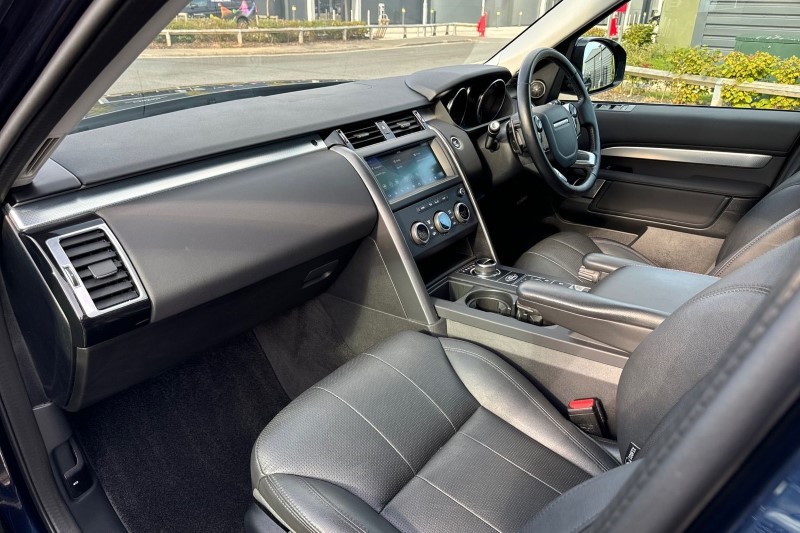 2020 (69) LAND ROVER DISCOVERY 3.0 SD6 Landmark Edition 5dr Auto 3505334