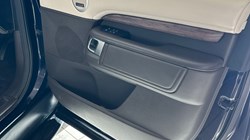 2019 (69) LAND ROVER DISCOVERY 3.0 SD6 HSE Luxury 5dr Auto 3513412