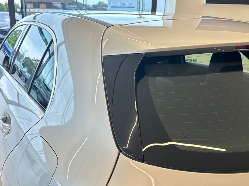 2018 (68) MERCEDES-BENZ A CLASS A250 AMG Line 5dr Auto 3522523