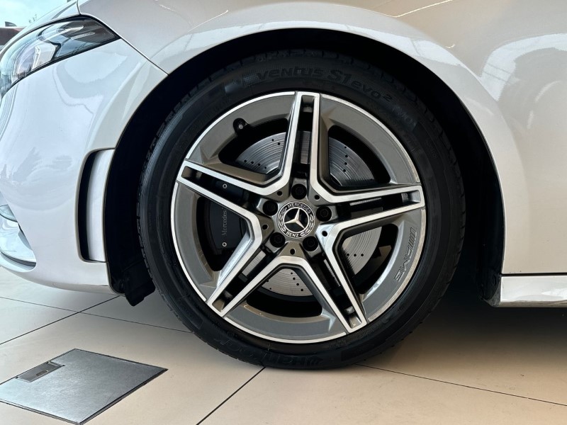 2018 (68) MERCEDES-BENZ A CLASS A250 AMG Line 5dr Auto 3522499