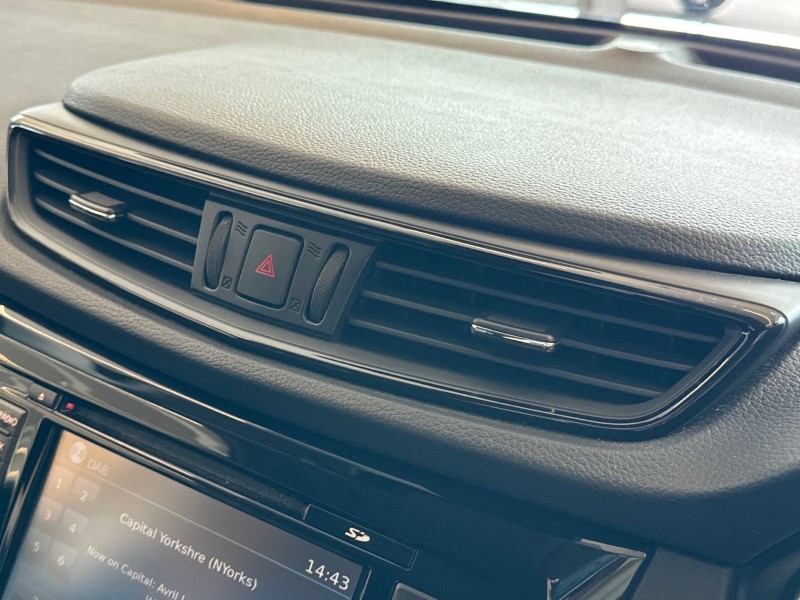 2018 (18) NISSAN X-TRAIL 1.6 DiG-T N-Connecta 5dr [7 Seat] 3556254