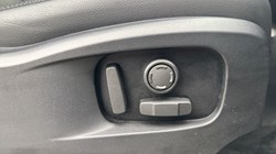 2023 (23) LAND ROVER DEFENDER 3.0 D250 X-Dynamic SE 90 3dr Auto 3535096