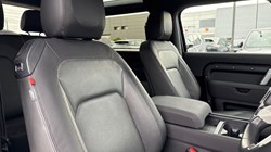 2023 (23) LAND ROVER DEFENDER 3.0 D250 X-Dynamic SE 90 3dr Auto 3535098