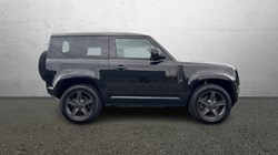 2023 (23) LAND ROVER DEFENDER 3.0 D250 X-Dynamic SE 90 3dr Auto 3535087