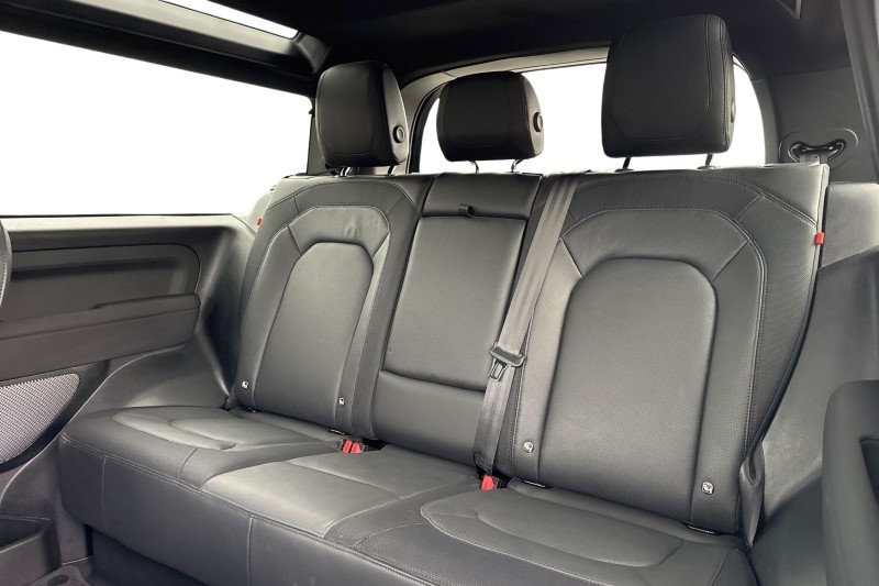 2023 (23) LAND ROVER DEFENDER 3.0 D250 X-Dynamic SE 90 3dr Auto 3535086