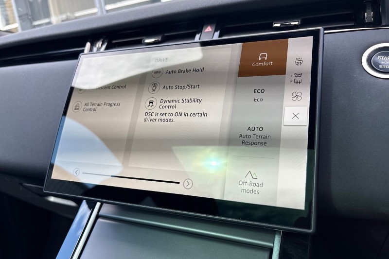 2024 (24) LAND ROVER RANGE ROVER EVOQUE 2.0 D200 Dynamic SE 5dr Auto 5240000