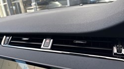 2024 (24) LAND ROVER RANGE ROVER EVOQUE 2.0 D200 Dynamic SE 5dr Auto 5240002