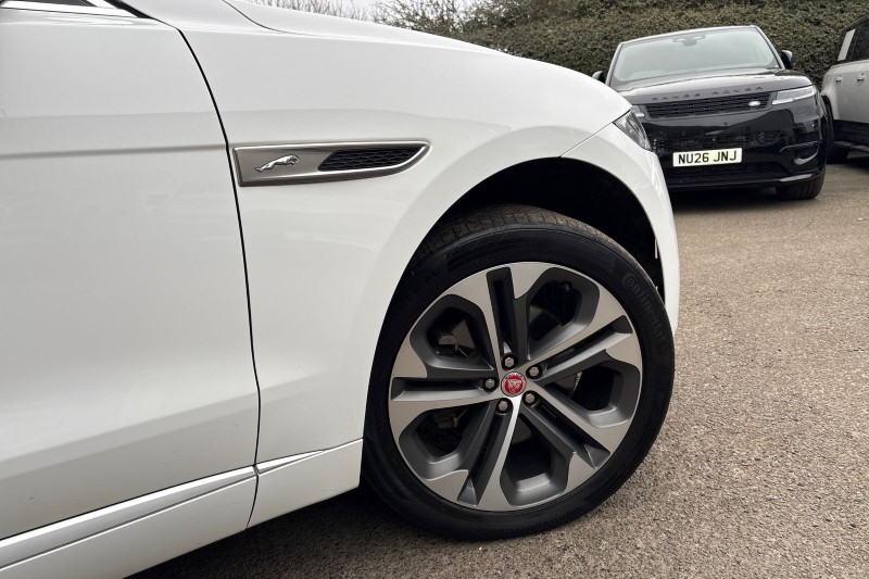 2022 (22) JAGUAR F-PACE 2.0 D200 R-Dynamic HSE 5dr Auto AWD 5170496