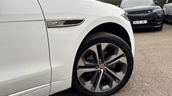 2022 (22) JAGUAR F-PACE 2.0 D200 R-Dynamic HSE 5dr Auto AWD 5170496