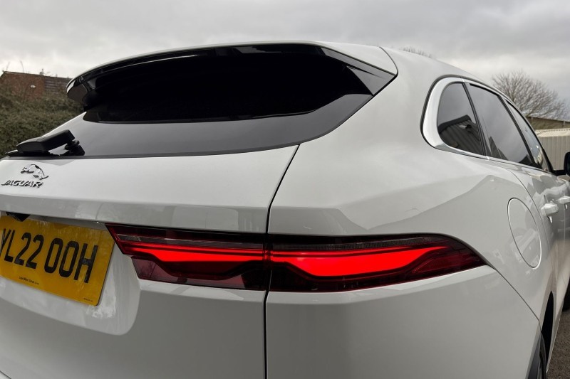 2022 (22) JAGUAR F-PACE 2.0 D200 R-Dynamic HSE 5dr Auto AWD 5170494
