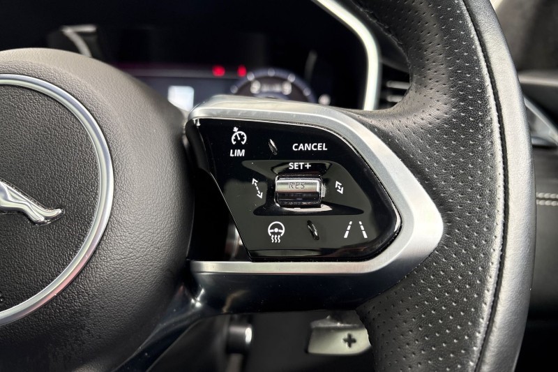 2022 (22) JAGUAR F-PACE 2.0 D200 R-Dynamic HSE 5dr Auto AWD 5170473