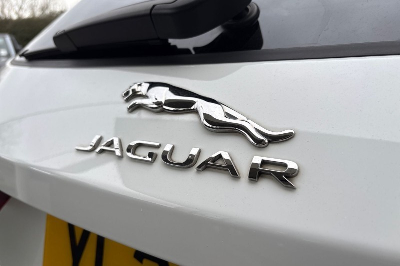 2022 (22) JAGUAR F-PACE 2.0 D200 R-Dynamic HSE 5dr Auto AWD 5170492
