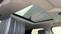 2018 (18) LAND ROVER DISCOVERY 3.0 TD6 HSE Luxury 5dr Auto 3590256