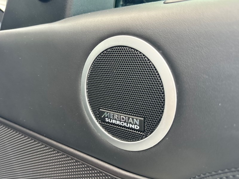 2018 (18) LAND ROVER DISCOVERY 3.0 TD6 HSE Luxury 5dr Auto 3590259