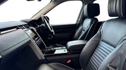 2018 (18) LAND ROVER DISCOVERY 3.0 TD6 HSE Luxury 5dr Auto 3590251