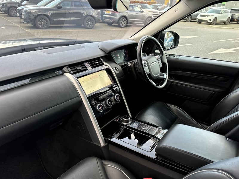 2018 (18) LAND ROVER DISCOVERY 3.0 TD6 HSE Luxury 5dr Auto 3590281